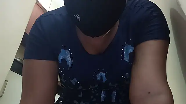 Snapshot of horny_milf_couple chatting on July 19, 2026, 4:59 pm horny milf couple online show from July 19, 2026, 4:59 pm