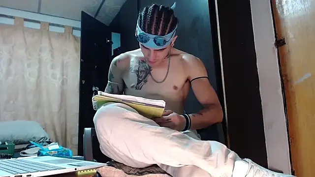 Snapshot of imsammytop chatting on March 24, 2026, 10:43 pm imsammytop online show from March 24, 2026, 10:43 pm