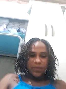 Snapshot of laine_morena chatting on October 14, 2025, 3:18 am laine morena online show from October 14, 2025, 3:18 am