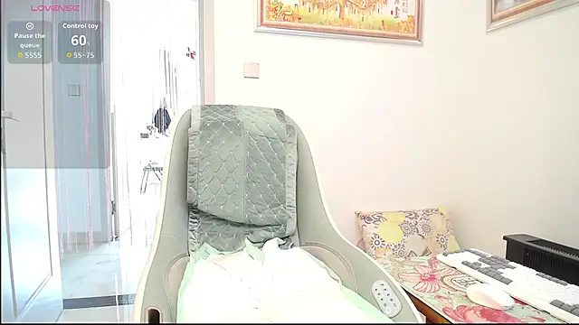 Snapshot of selinajuan chatting on December 15, 2025, 3:01 am selinajuan online show from December 15, 2025, 3:01 am