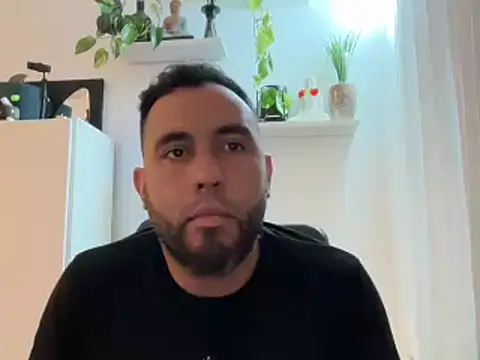 Snapshot of Domfetishx chatting on November 4, 2025, 4:05 am Domfetishx online show from November 4, 2025, 4:05 am