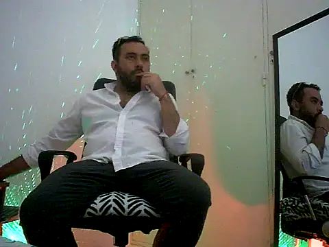 Snapshot of Domfetishx chatting on October 22, 2025, 4:34 am Domfetishx online show from October 22, 2025, 4:34 am