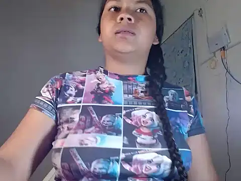 Agatha milk24 online show from October 9, 2025, 10:32 pm