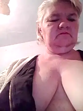 LusiyaGold5 online show from October 24, 2025, 7:02 pm