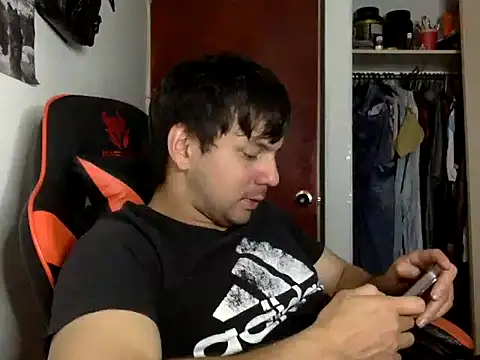 Snapshot of kaspar_6 chatting on October 14, 2025, 2:12 am kaspar 6 online show from October 14, 2025, 2:12 am