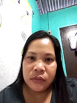 shyhotpinay 32 online show from November 22, 2025, 9:57 pm