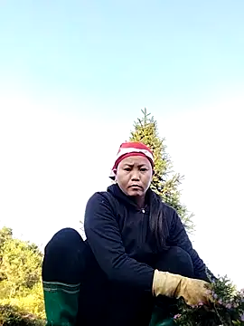 Snapshot of sumaybae chatting on November 23, 2025, 12:31 am sumaybae online show from November 23, 2025, 12:31 am