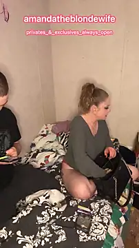 amandatheblondewife online show from March 13, 2026, 4:28 am