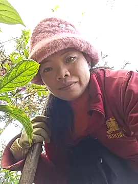 miomio-12 online show from December 19, 2025, 1:20 am