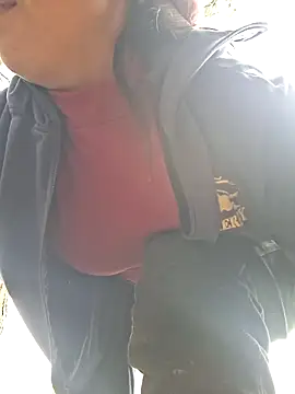 miomio-12 online show from November 14, 2025, 1:20 am