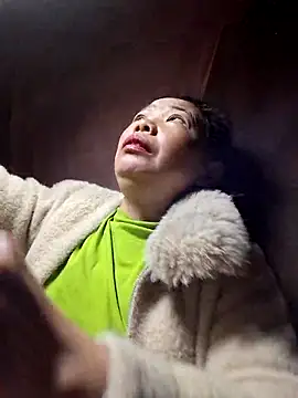 miomio-12 online show from February 11, 2026, 10:09 pm