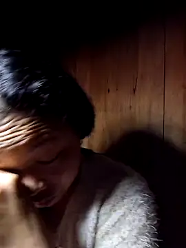 miomio-12 online show from December 14, 2025, 9:31 pm