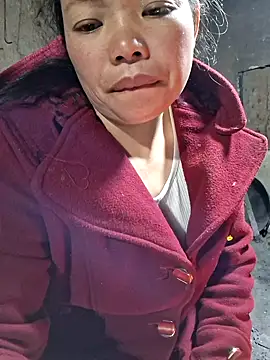 miomio-12 online show from November 30, 2025, 10:10 pm