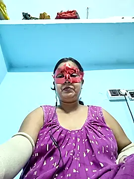 misti02 online show from October 12, 2025, 10:44 pm