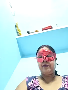 misti02 online show from October 14, 2025, 5:35 pm