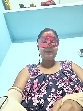 misti02 online show from October 21, 2025, 5:56 pm