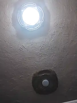 Snapshot of veintitres23 chatting on November 9, 2025, 5:11 am veintitres23 online show from November 9, 2025, 5:11 am