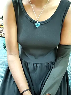 Snapshot of Chennai-couples chatting on November 5, 2025, 5:43 am Chennai-couples online show from November 5, 2025, 5:43 am