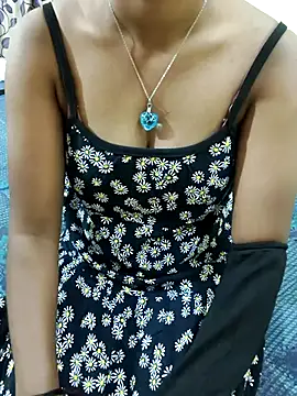 Snapshot of Chennai-couples chatting on November 15, 2025, 12:31 pm Chennai-couples online show from November 15, 2025, 12:31 pm