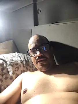 Snapshot of IncomingEssence478 chatting on April 15, 2026, 4:29 am IncomingEssence478 online show from April 15, 2026, 4:29 am