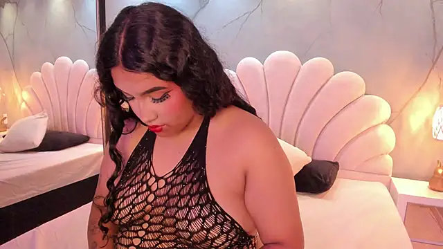 Snapshot of CatalinaCoopper chatting on November 4, 2025, 4:27 am CatalinaCoopper online show from November 4, 2025, 4:27 am