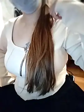 Babyloudi online show from October 18, 2025, 5:15 pm