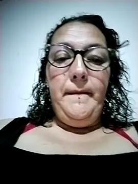 -saraqueen- online show from November 6, 2025, 4:49 am