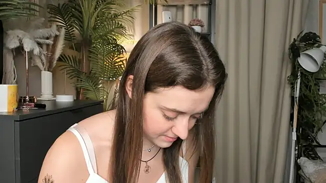 Snapshot of ThelmaJusto chatting on November 6, 2025, 2:21 pm ThelmaJusto online show from November 6, 2025, 2:21 pm