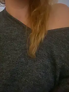 melisss2 online show from November 11, 2025, 2:45 pm