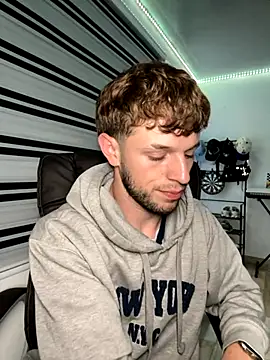 noah red online show from October 24, 2025, 3:27 am