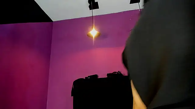 Snapshot of SabbathSinclair chatting on November 27, 2025, 11:43 am SabbathSinclair online show from November 27, 2025, 11:43 am