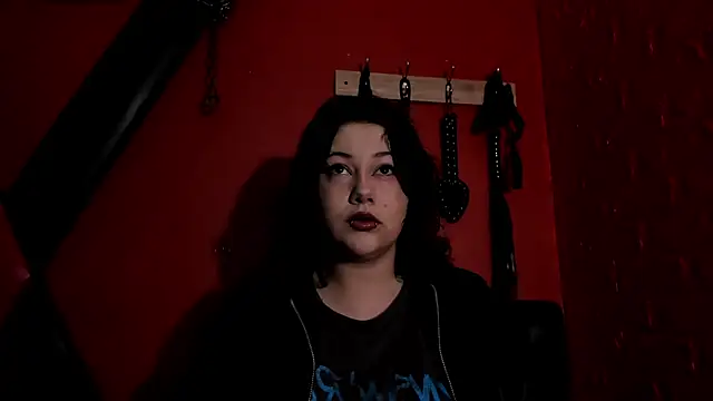 Snapshot of SabbathSinclair chatting on October 29, 2025, 11:20 am SabbathSinclair online show from October 29, 2025, 11:20 am