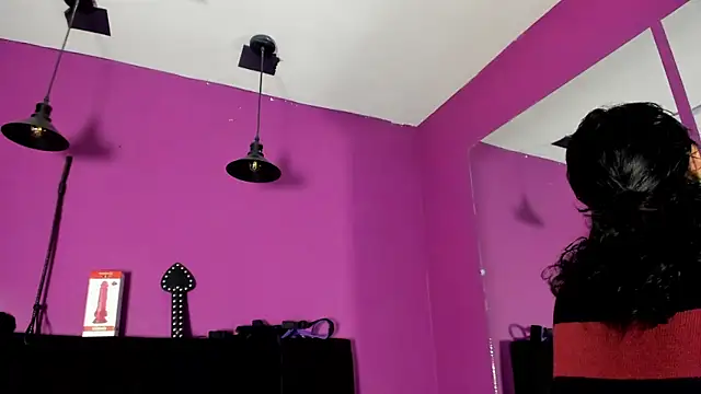 Snapshot of SabbathSinclair chatting on October 31, 2025, 11:40 am SabbathSinclair online show from October 31, 2025, 11:40 am