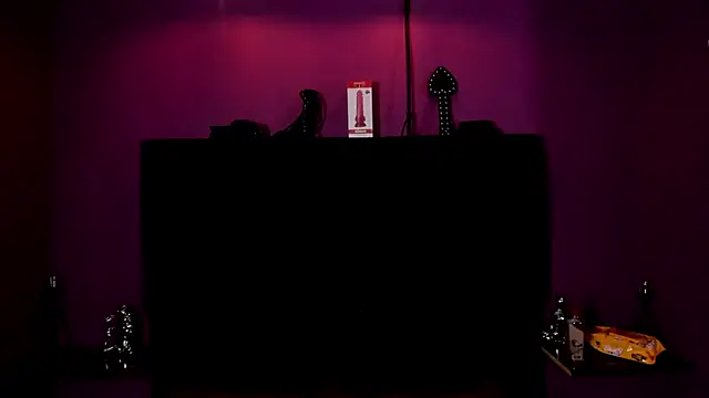 Snapshot of SabbathSinclair chatting on November 13, 2025, 11:47 am SabbathSinclair online show from November 13, 2025, 11:47 am