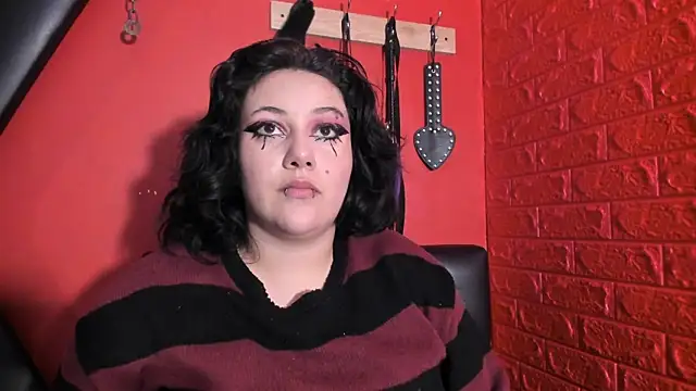 Snapshot of SabbathSinclair chatting on November 1, 2025, 12:10 pm SabbathSinclair online show from November 1, 2025, 12:10 pm