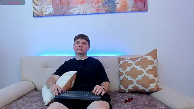 Snapshot of Leoo_Miller chatting on October 9, 2025, 8:53 pm Leoo Miller online show from October 9, 2025, 8:53 pm