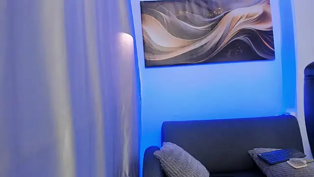 Leoo Miller online show from February 17, 2026, 4:10 am