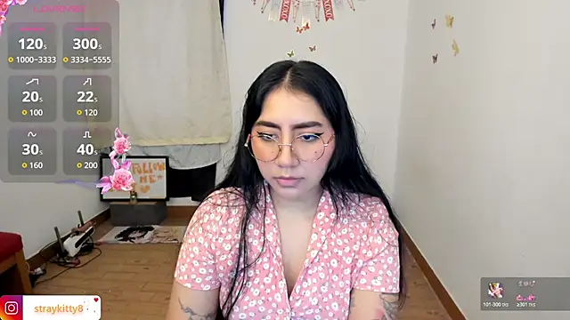 Snapshot of LoveLyy- chatting on March 13, 2026, 3:06 pm LoveLyy- online show from March 13, 2026, 3:06 pm