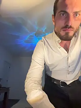 Snapshot of Xhrome98 chatting on October 18, 2025, 10:01 pm Xhrome98 online show from October 18, 2025, 10:01 pm