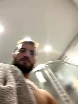 Snapshot of Xhrome98 chatting on October 7, 2025, 10:05 am Xhrome98 online show from October 7, 2025, 10:05 am