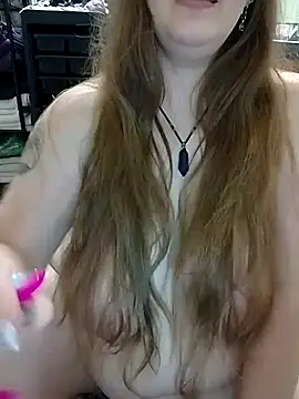 AugustRayn online show from December 23, 2025, 4:01 am