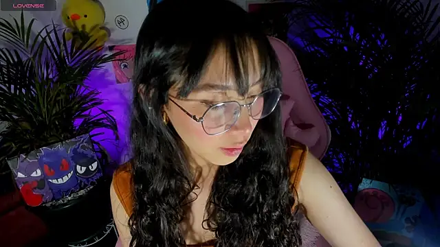 Snapshot of aiko_o0 chatting on November 25, 2025, 12:33 am aiko o0 online show from November 25, 2025, 12:33 am