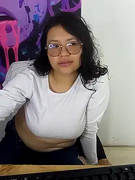 MaviEvil  online show from October 16, 2025, 3:42 pm