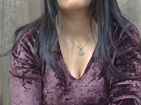 Snapshot of Hot_Meadow chatting on December 5, 2025, 6:34 am Hot Meadow online show from December 5, 2025, 6:34 am