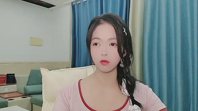 Q Yumi online show from October 21, 2025, 10:14 am