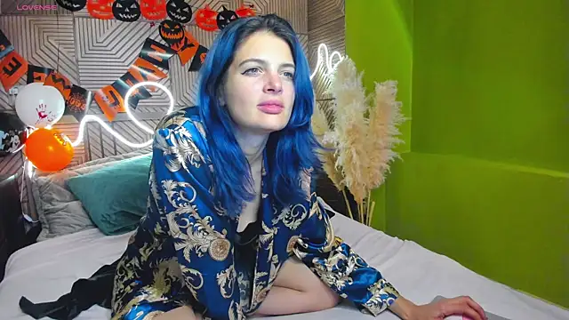 Chane l online show from October 22, 2025, 8:52 pm
