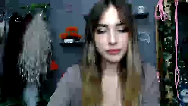 Snapshot of Walleriana chatting on October 14, 2025, 9:36 pm Walleriana online show from October 14, 2025, 9:36 pm