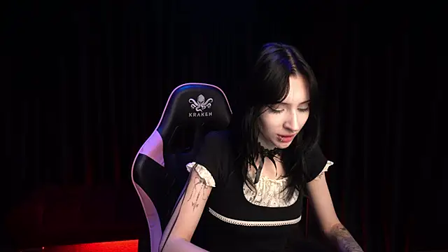 Trix Void online show from October 8, 2025, 6:37 am