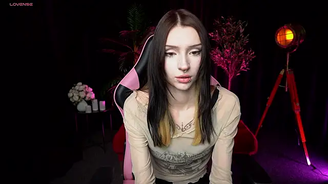 Trix Void online show from February 21, 2026, 12:07 pm