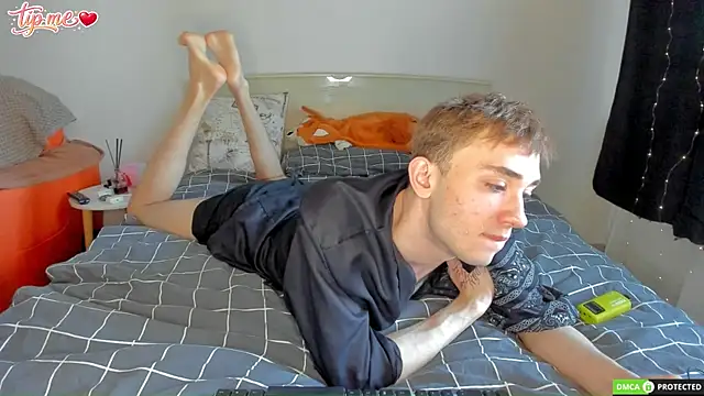 felixcurt69 online show from May 18, 2026, 1:05 pm